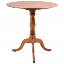 18th Century Swedish Gustavian Round Centre-Pedestal Table in Birch