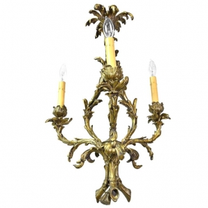French Rococo Style Three-Light Chandelier in Bronze Doré, circa 1900