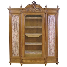 French Belle Époque Armoire in Walnut, c. 1880