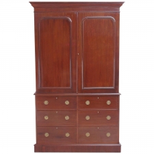 English Linen Press in Mahogany, circa 1850