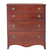 Hepplewhite Chest of Drawers or Bureau in Mahogany, circa 1800