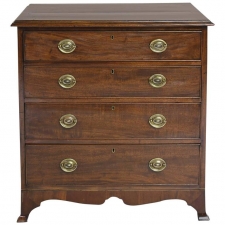 Small George III Chest of Drawers in Mahogany, England, circa 1780