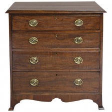 Small George III Chest of Drawers in Mahogany, England, circa 1780