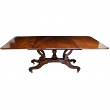 9' American Federal Extension Dining Table in Mahogany, circa 1825
